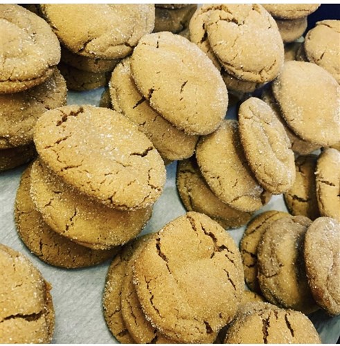 Chewy Gingerbread Crinkle Cookies