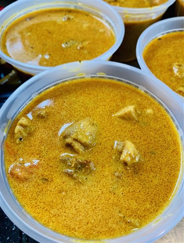 .. cashew coconut chicken curry